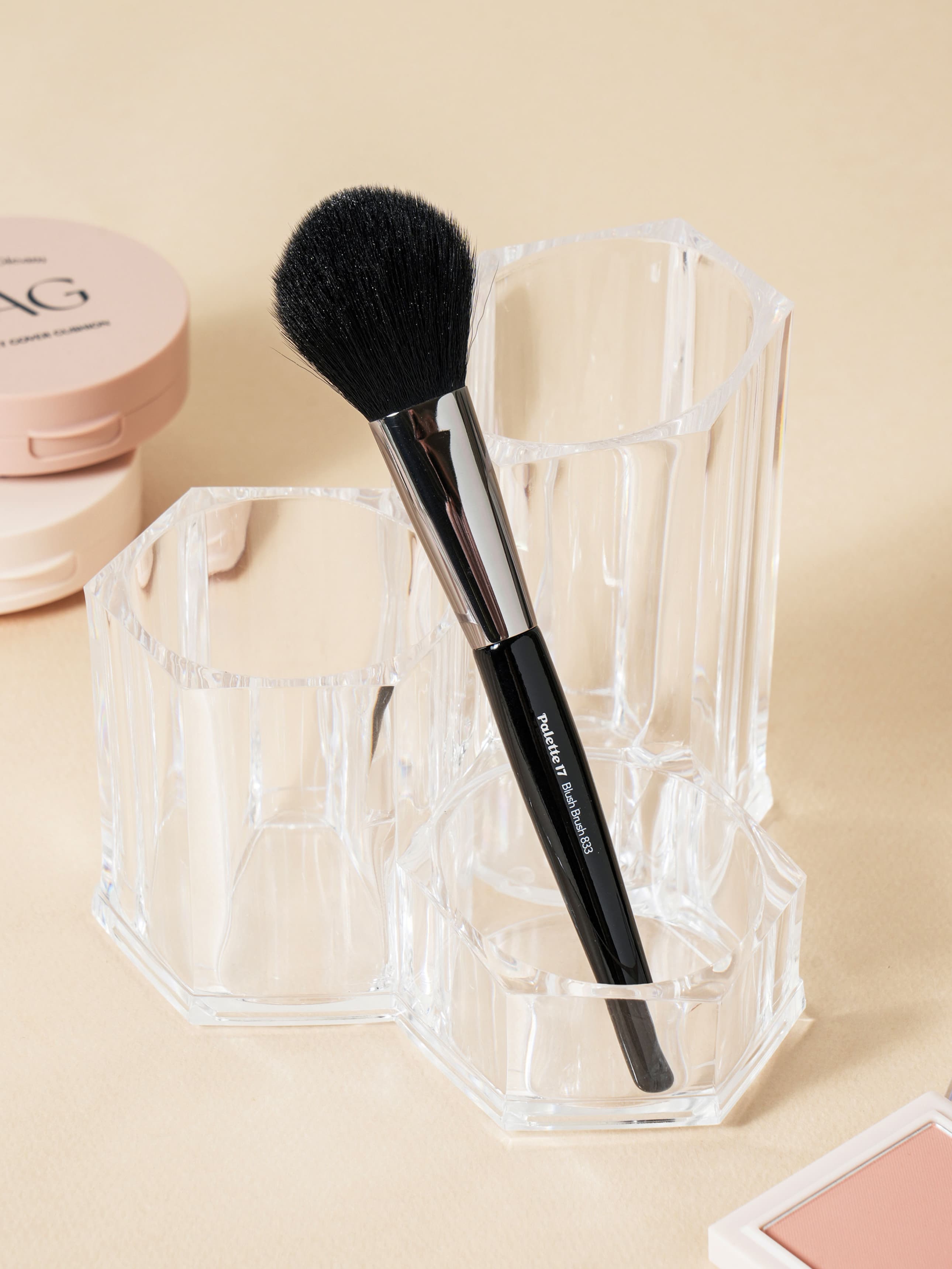 K-Beauty Palette 17 Blusher Brush